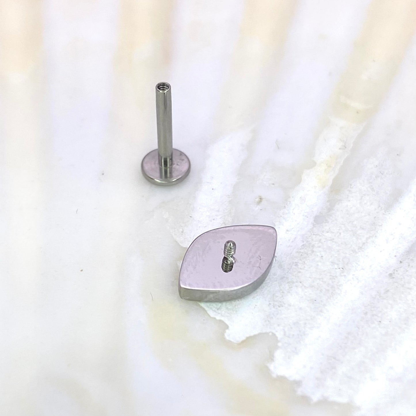 ALL SEEING EYE Top Internal Thread Top Medical grade titanium ASTM F136 Labret Stud for Lobe Helix Tragus, Flat Piercings size: 1.2 x 8mm