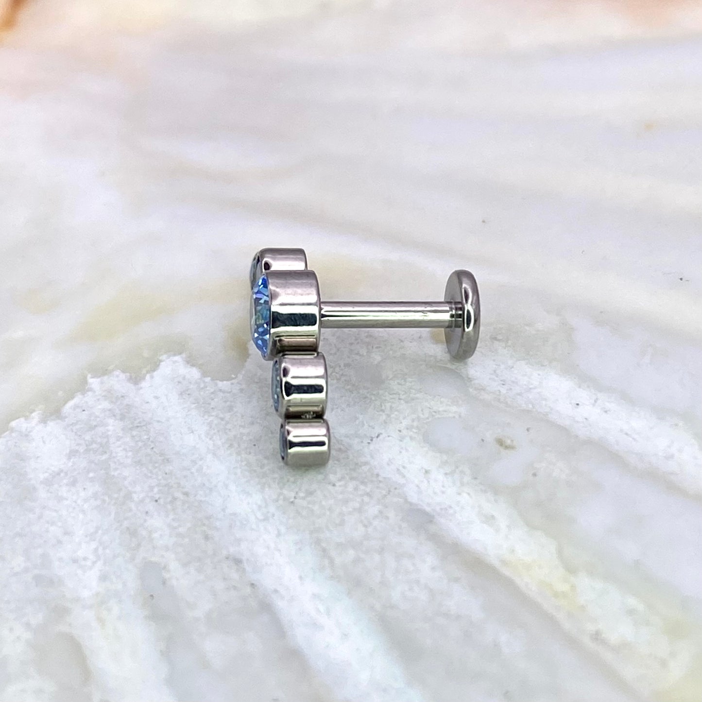5 Gems Cluster Top Clear/Pink/Blue Gems Medical Grade ASTM F136 Titanium Internal Thread Labret Ear Jewellery Helix Tragus Lobe Cartilage Earring