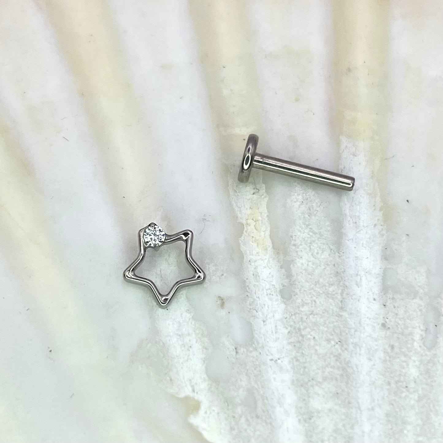 Hollow Star with Clear Gem top Medical Grade ASTM F136 Titanium Internal Thread Labret Ear Jewellery Helix Tragus Lobe Cartilage Flat Piercing Earring