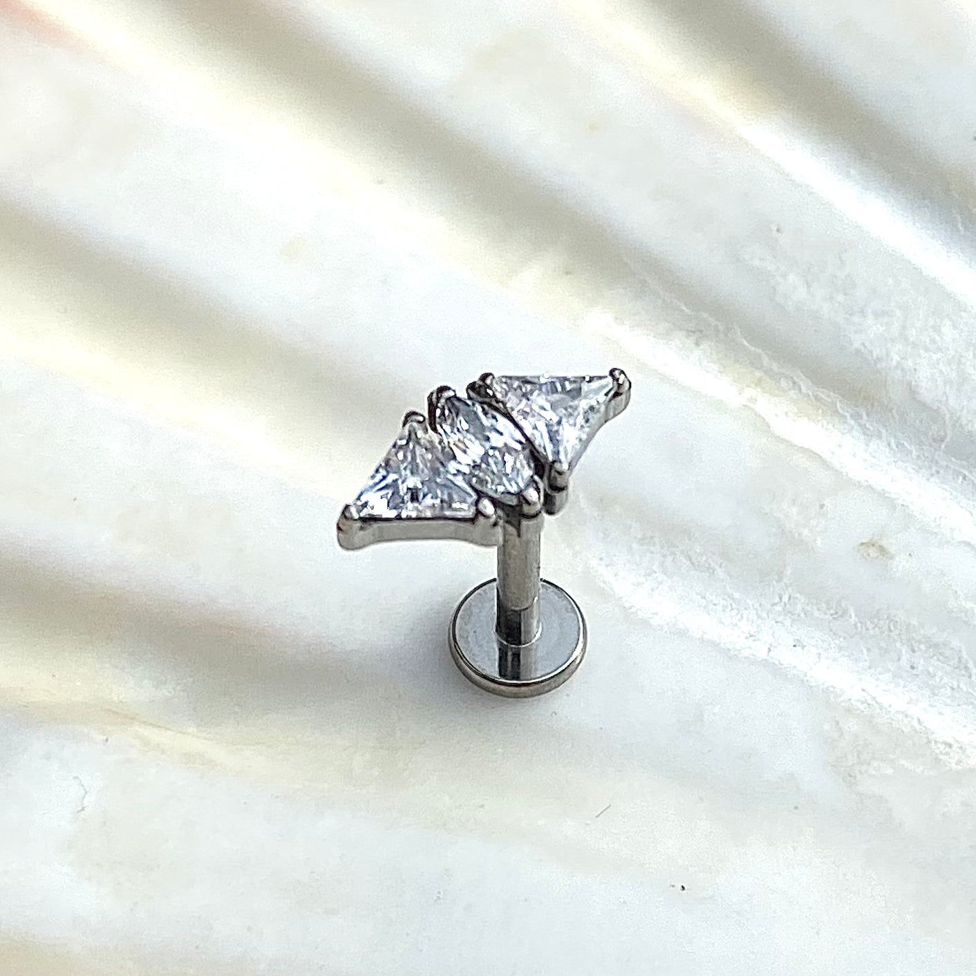 Double Triangle and Marquise Gem top Medical Grade ASTM F136 Titanium Internal Thread Labret Ear Jewellery Helix Tragus Lobe Cartilage Earring 1.2x8mm