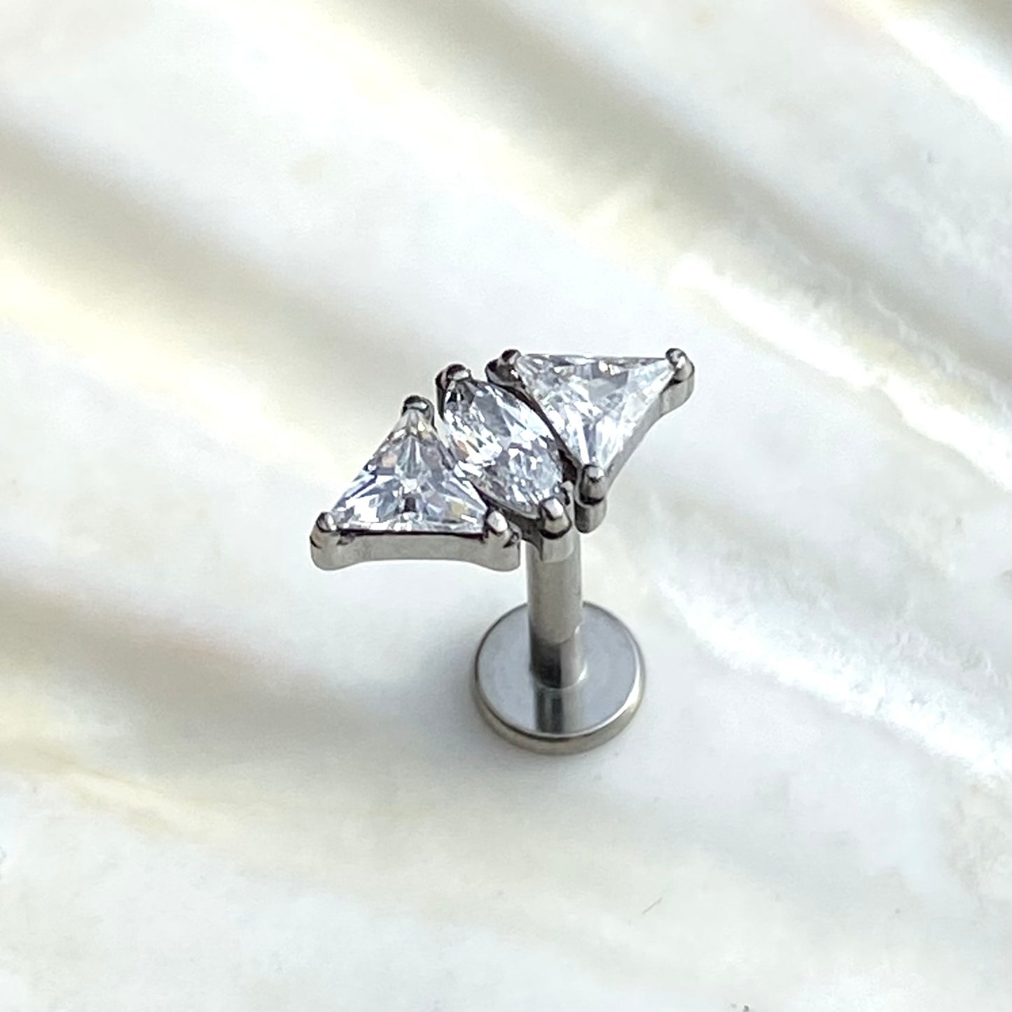 Double Triangle and Marquise Gem top Medical Grade ASTM F136 Titanium Internal Thread Labret Ear Jewellery Helix Tragus Lobe Cartilage Earring 1.2x8mm