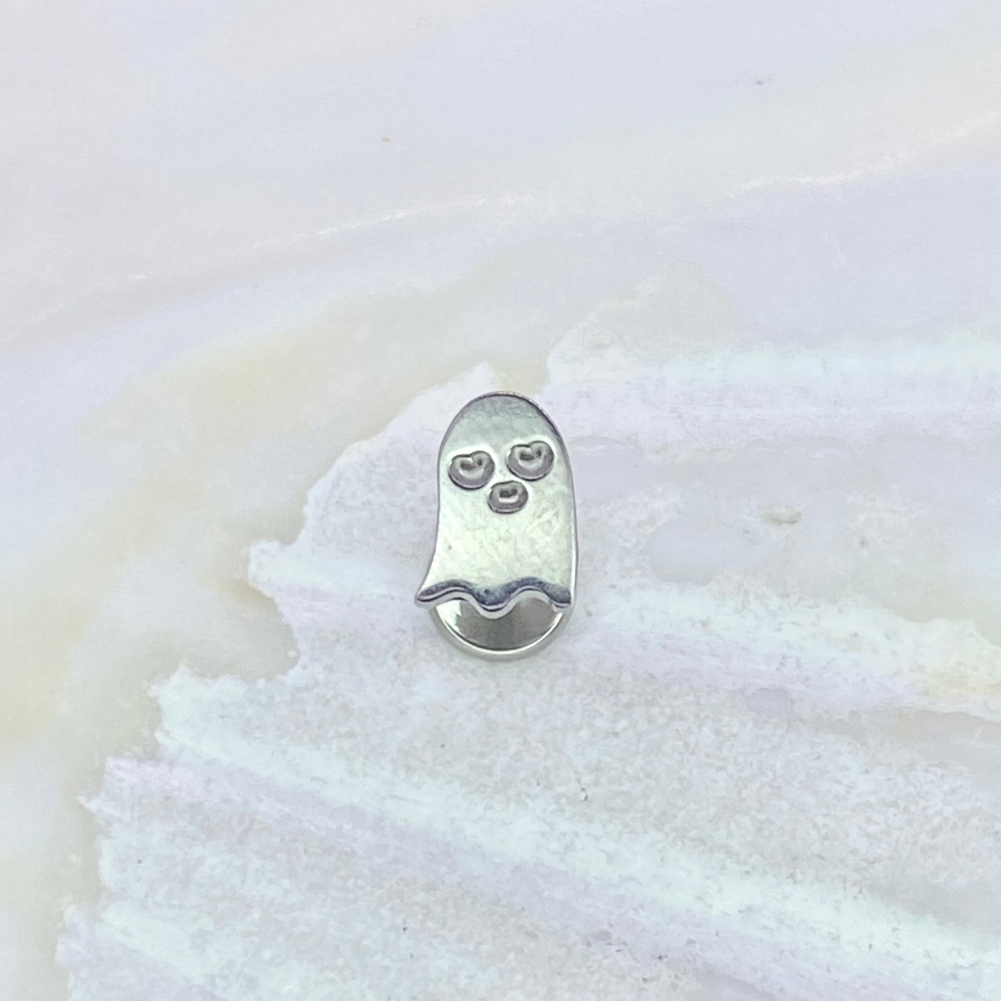 GHOST Disc Top Internal Thread Medical grade titanium ASTM F136 Labret Stud Tragus Lobe Helix Flat Piercing Jewellery size:1.2 x 6/8/10mm