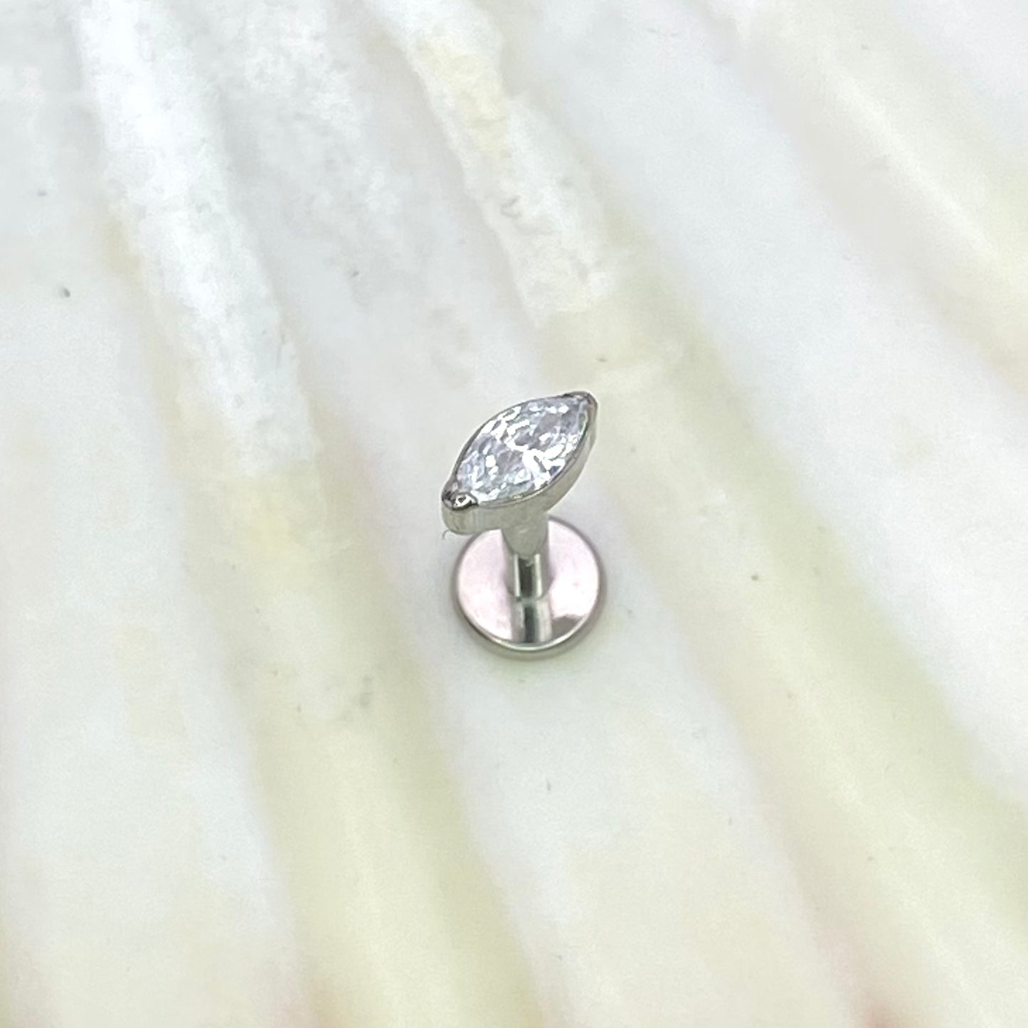 SINGLE Marquise Clear/Pink/Blue/Green Gem Top Medical Grade ASTM F136 Titanium Internal Thread Labret Ear Jewellery Helix Tragus Cartilage Earring 1.2x6/8mm