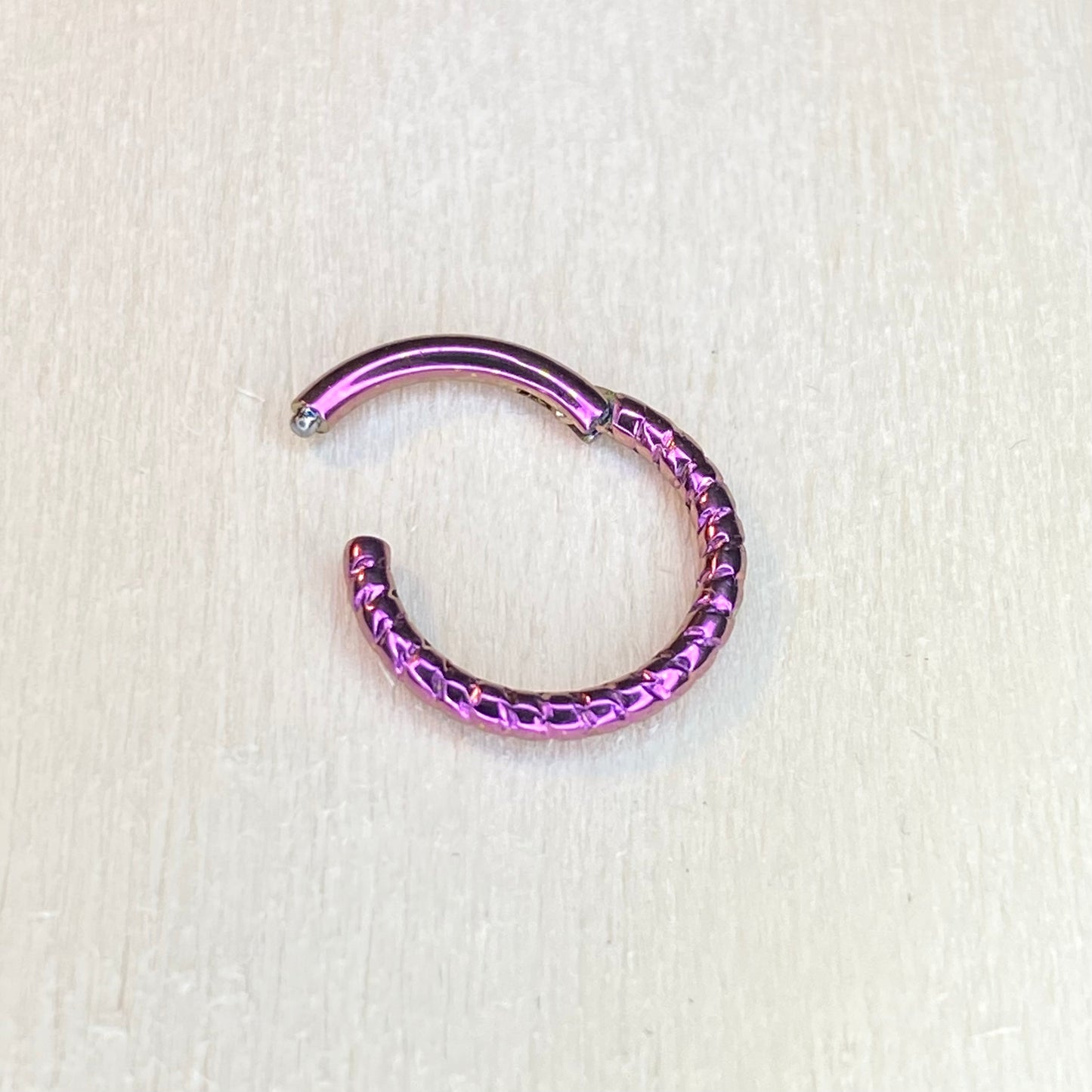 FUSCHIA Anodized Twisted Rope Style Medical Grade ASTM F-136 Titanium Hinged Ring Clicker Hoop Helix Cartilage Lobe Septum Hoop size:1.2x8mm