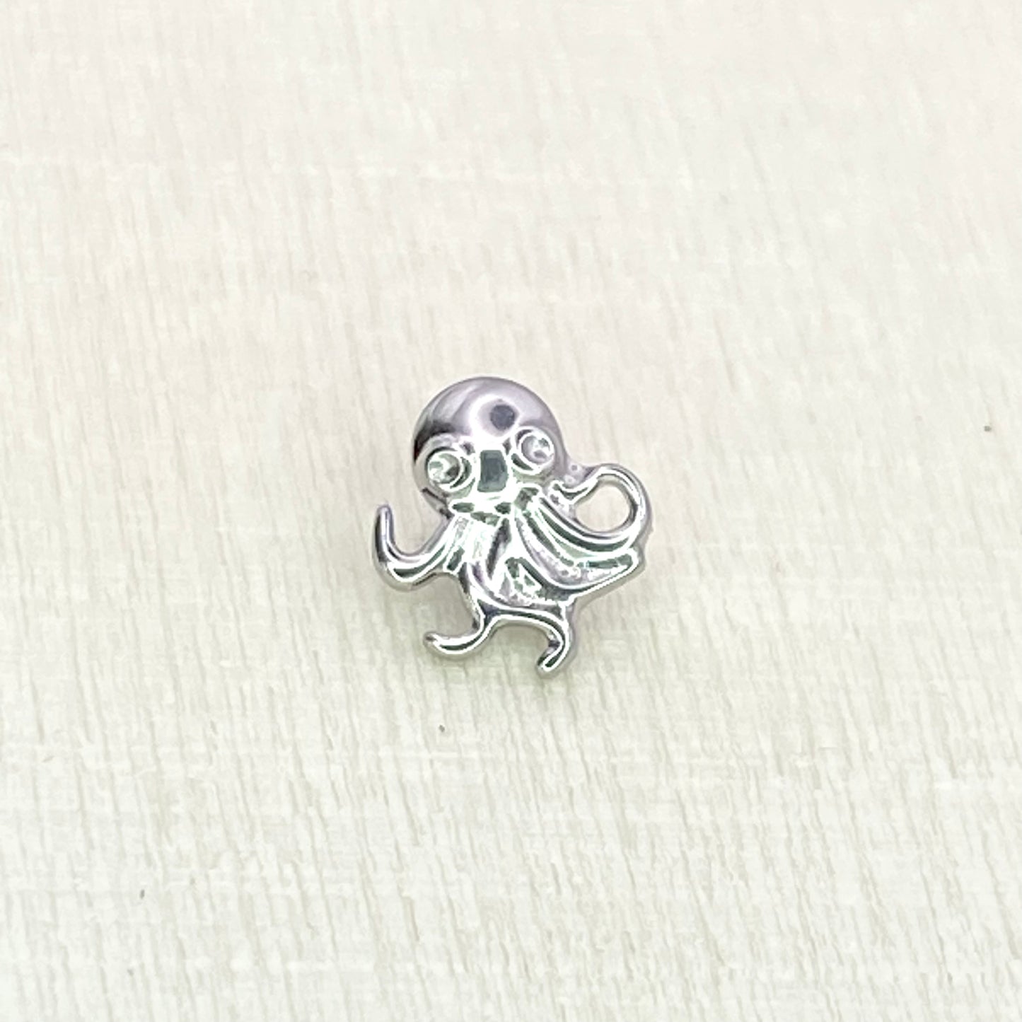 Friendly OCTOPUS Tiny or Large top sizes Internal Thread Medical grade titanium ASTM F136 Labret Stud Lobe Helix Flat Tragus