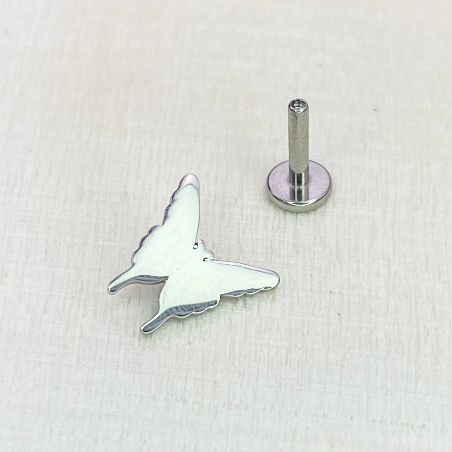 BUTTERFLY Silhouette Top Medical grade ASTM:F-136 titanium labret 1.2x8mm Internal thread conch,helix,tragus,ear lobe flat jewellery