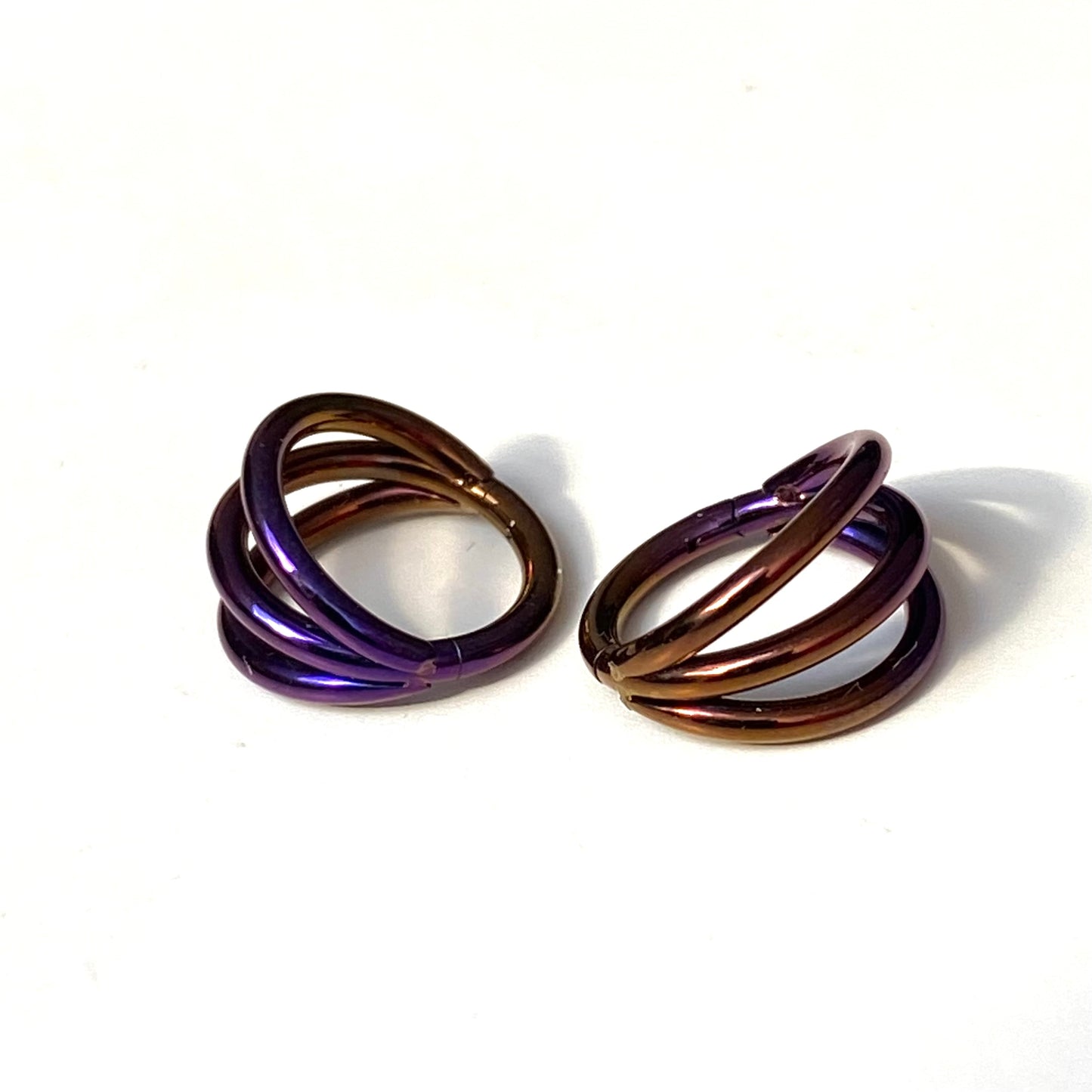 EGGPLANT Colour Anodized Medical Grade ASTM F-136 Titanium Triple Band Hinged Ring Clicker Hoop for Tragus Helix Cartilage Lobe Piercings