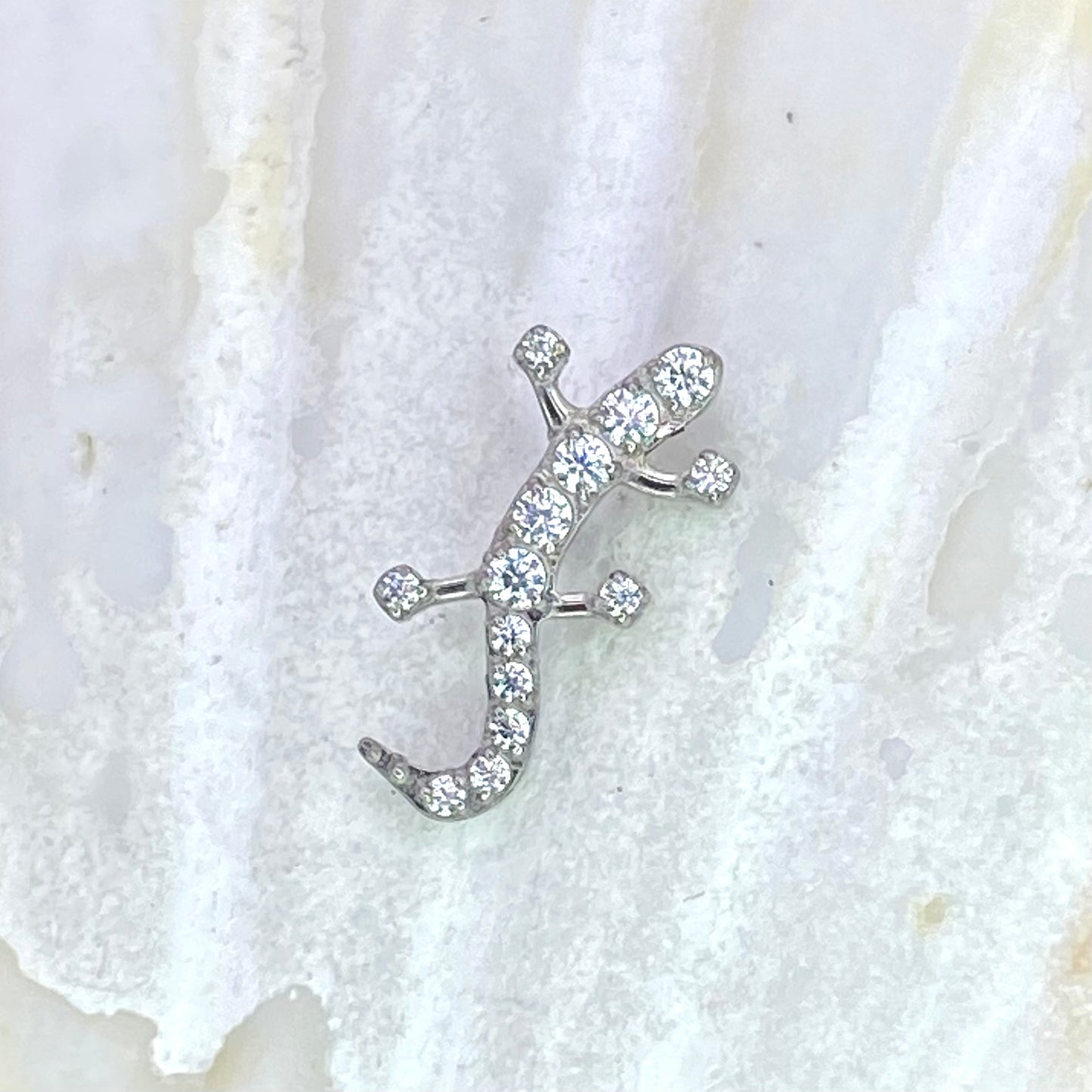 GECKO Clear Gem Top Medical grade ASTM:F-136 titanium labret, Internal thread conch, helix, tragus, ear lobe, flat jewellery