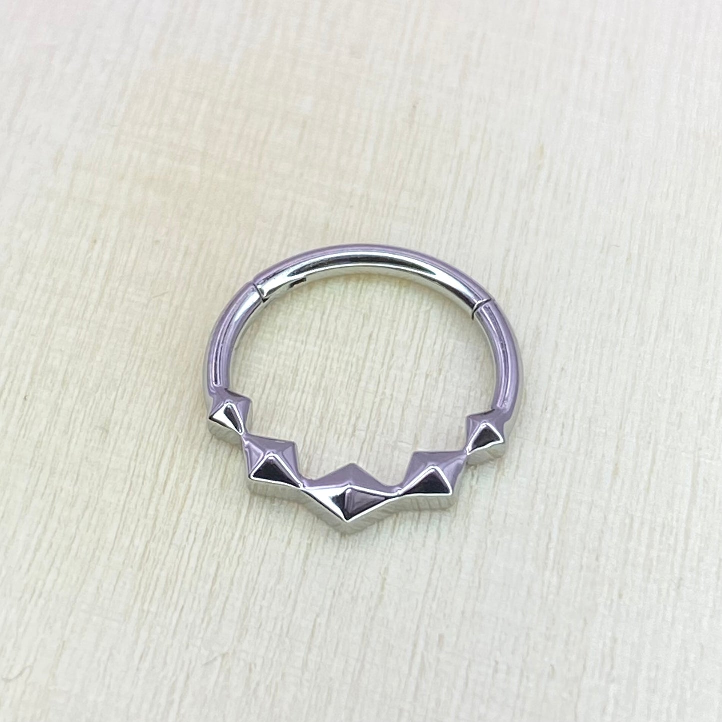 5 SMALL PYRAMIDS Forward Facing Titanium Clicker Hoop for Septum, Daith and Cartilage Piercings