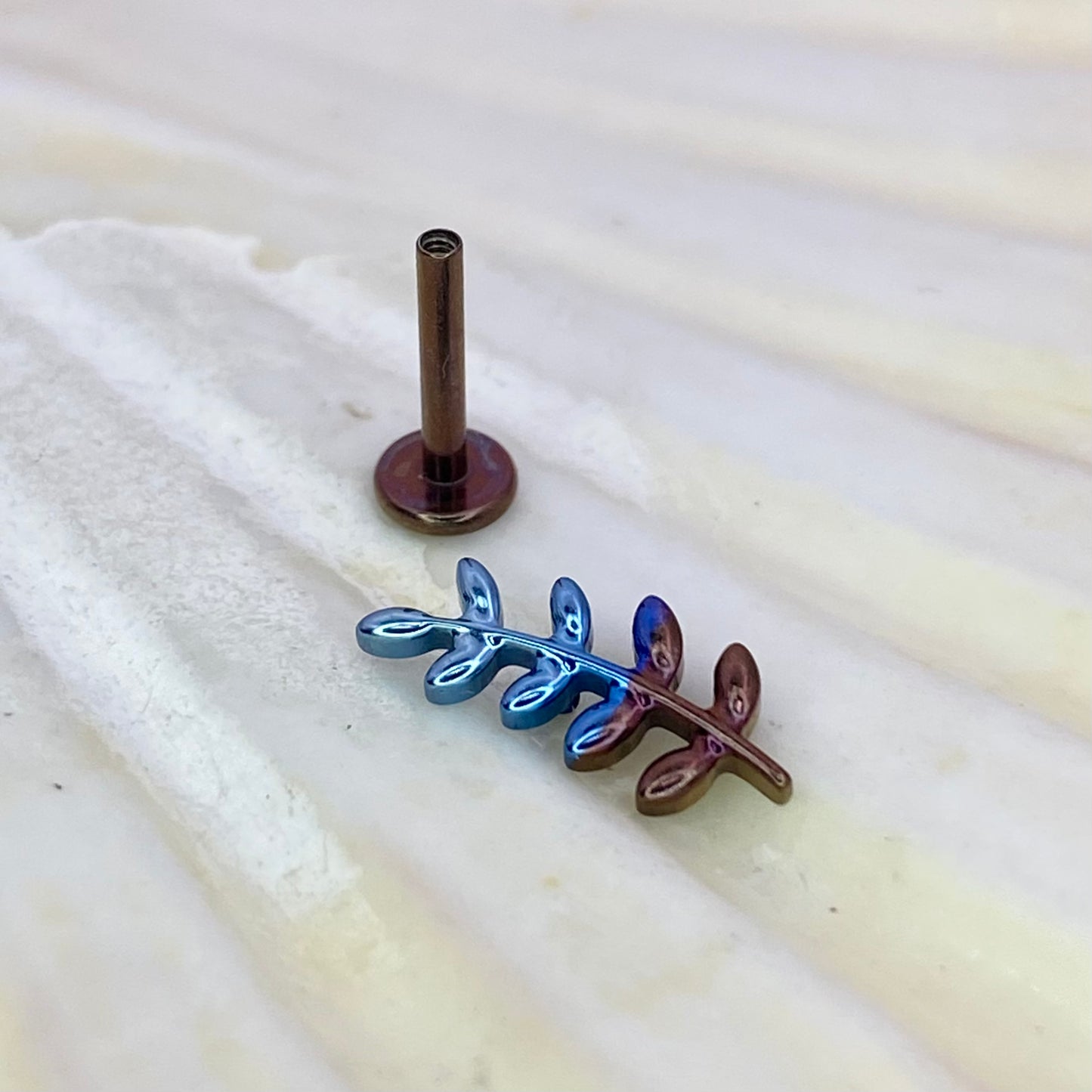 Eggplant to Sky Blue Gradient Anodized Leafy Branch top labret, Internal thread ASTMF-136 titanium 1.2x8mm helix cartilage tragus stud