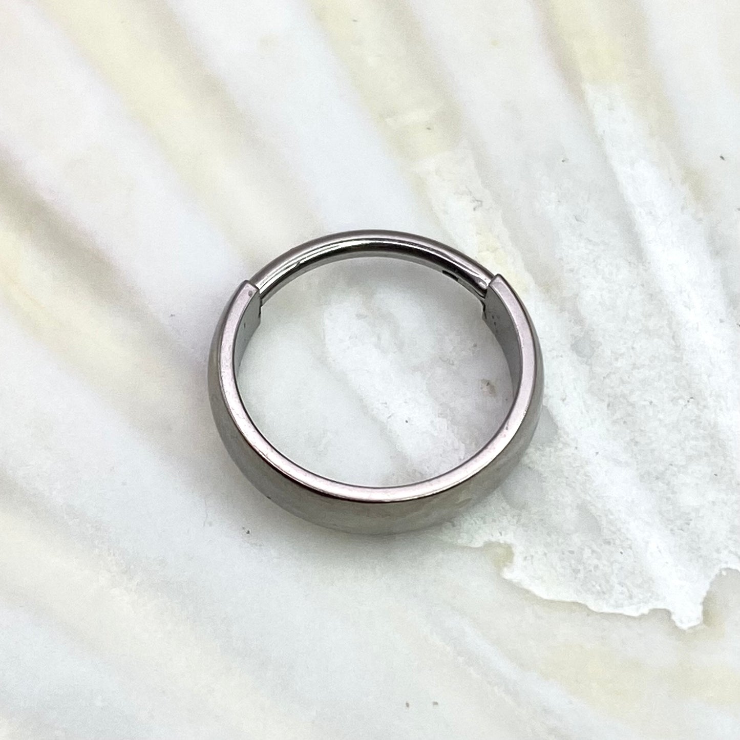 3mm Wide Highly Polished Smooth Curved Band Conch Hoop, Cartilage or Lobe Earring Implant Grade Titanium Clicker