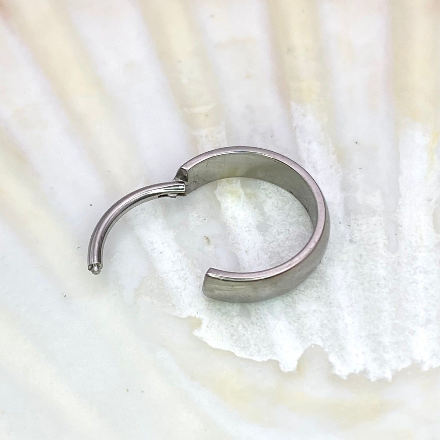 3mm Wide Highly Polished Smooth Curved Band Conch Hoop, Cartilage or Lobe Earring Implant Grade Titanium Clicker