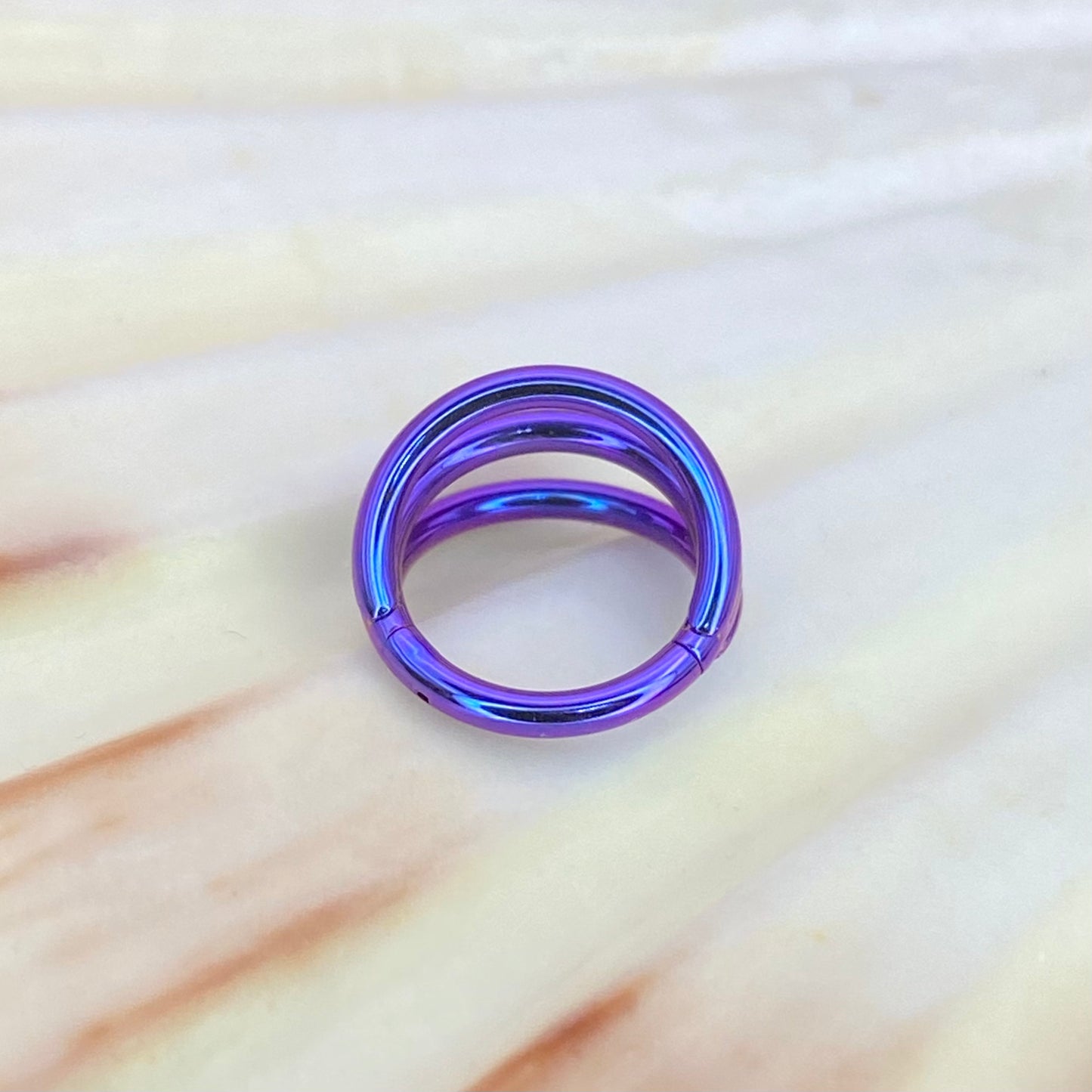 Blurple Anodized Medical Grade ASTM F-136 Titanium Triple Band Hinged Ring Clicker Hoop Cartilage Lobe Piercing size: 1.2x6/8/10/12mm