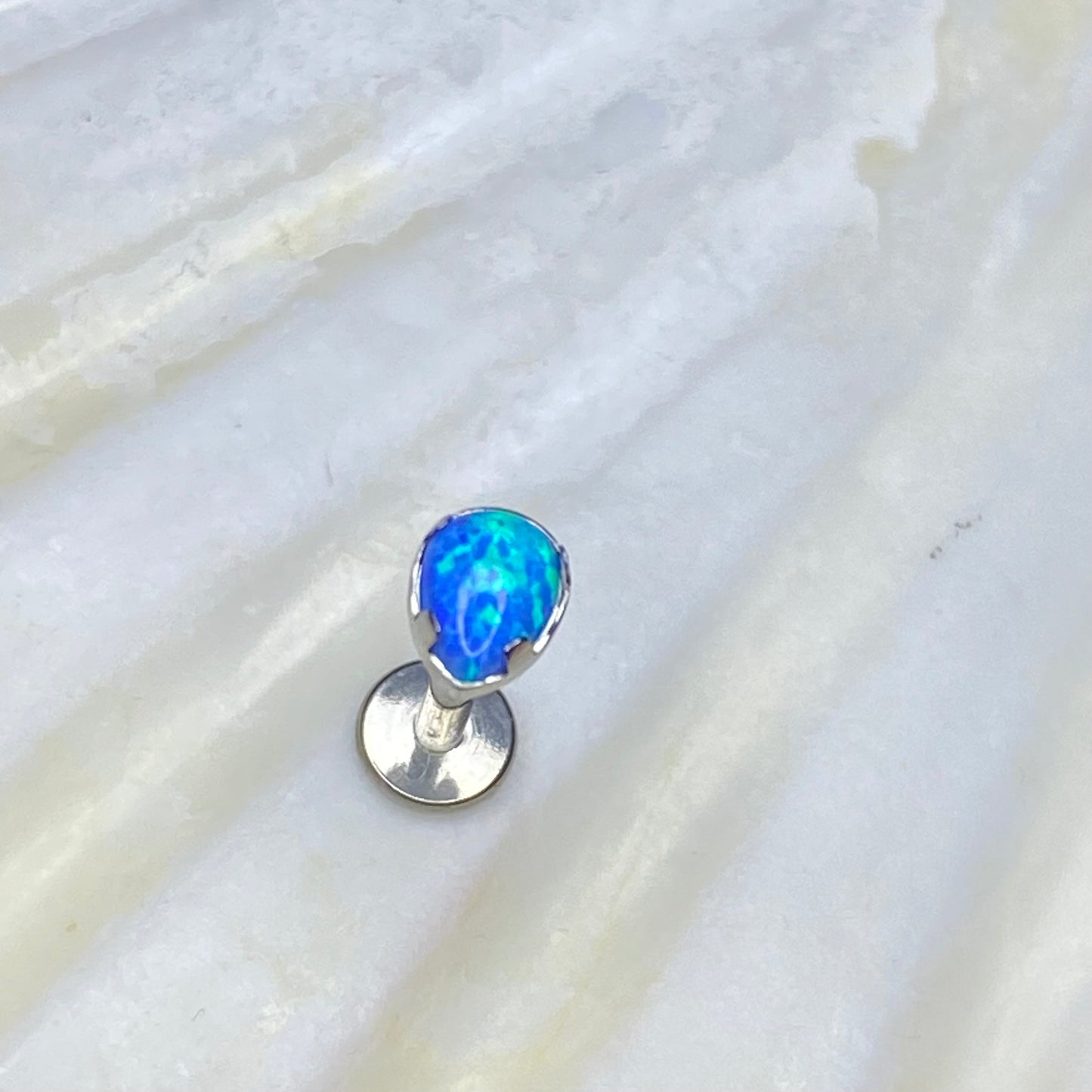 BLUE OPAL Teardrop Claw Set Gem Top Medical Grade ASTM F136 Titanium Internal Thread Labret Ear Jewellery Helix, Tragus, Cartilage, Lobe Earring