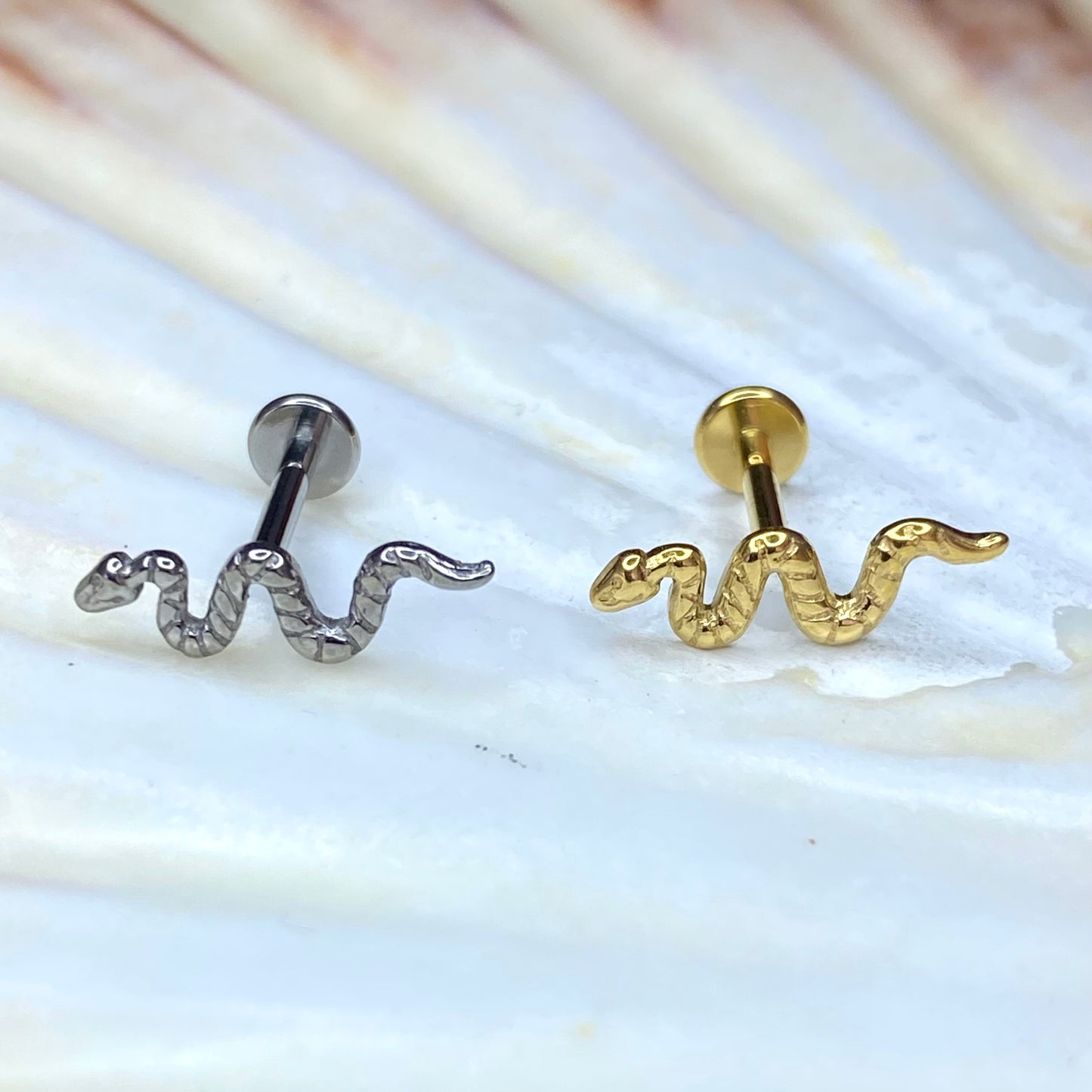 SNAKE Internal Thread Top Medical grade titanium ASTM F136 Labret Stud Lobe  Flat  size: 1.2 x 8mm