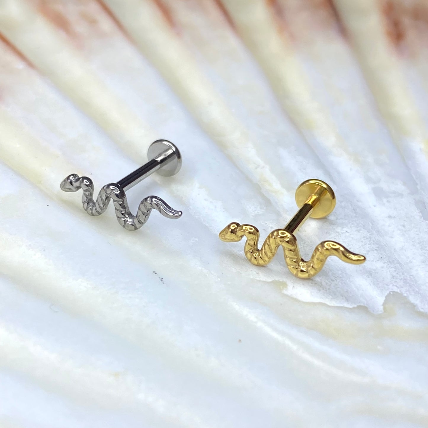 SNAKE Internal Thread Top Medical grade titanium ASTM F136 Labret Stud Lobe  Flat  size: 1.2 x 8mm