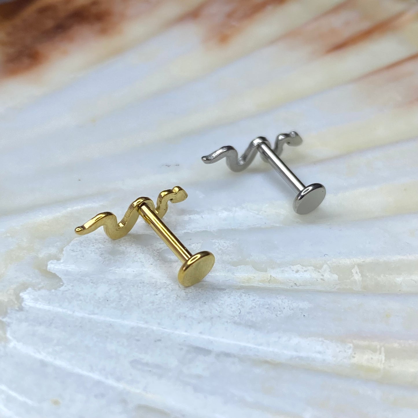 SNAKE Internal Thread Top Medical grade titanium ASTM F136 Labret Stud Lobe  Flat  size: 1.2 x 8mm