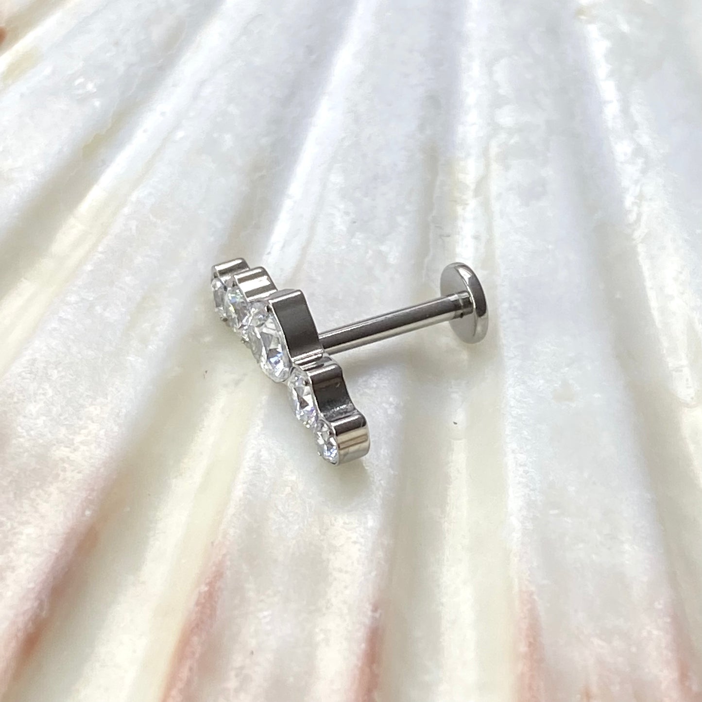 CLEAR GEM CLUSTER Crescent Top Medical Grade ASTM F136 Titanium Internal Thread Labret Ear Jewellery Helix, Tragus, Cartilage, Lobe Earring