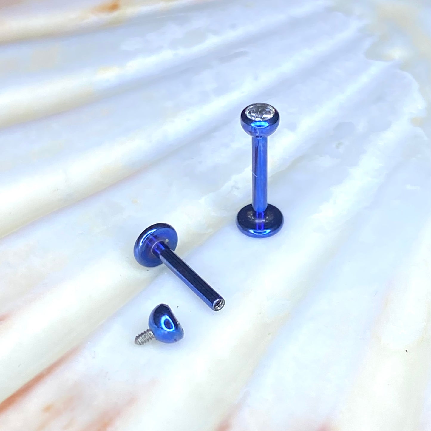 BLUE ANODIZED Clear Gem Top Medical grade ASTM F136 titanium Internal Thread Labret PAIR Tragus Helix Flat Conch