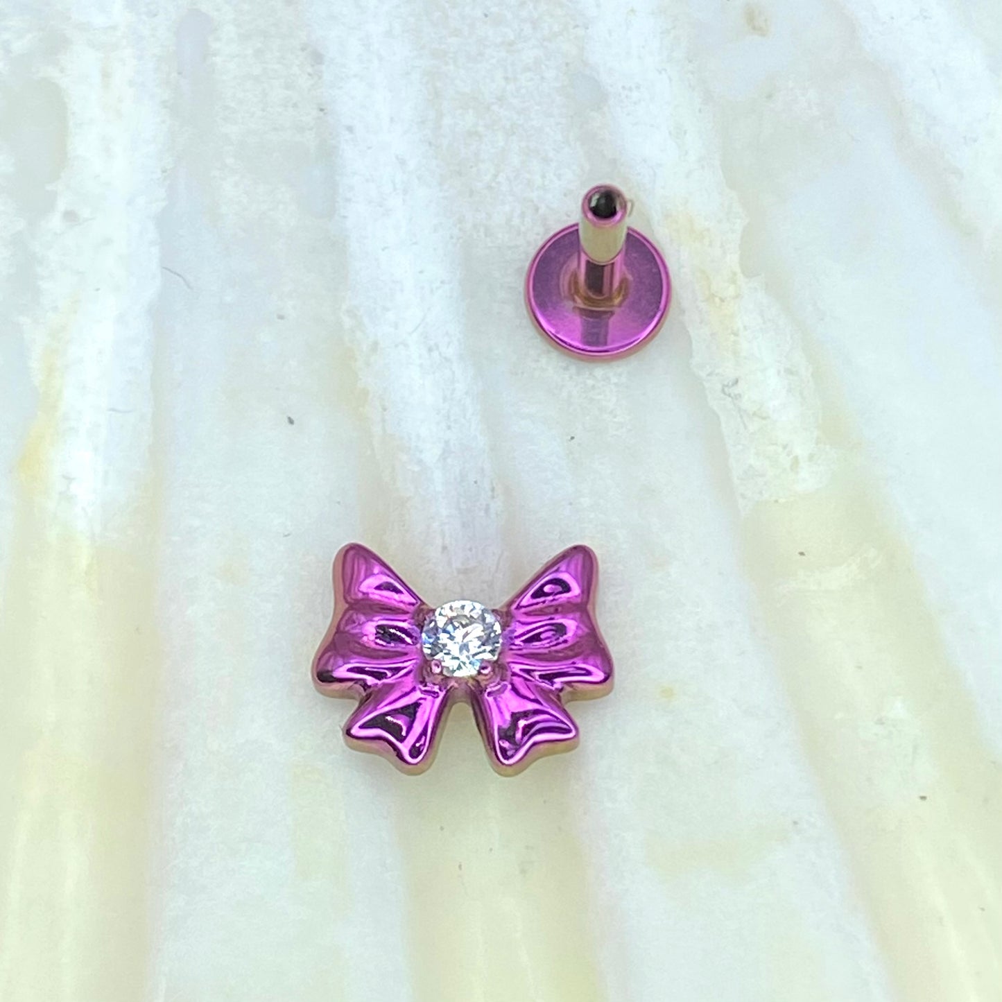 PINK ANODIZED Single Clear Gem BOW Top Medical grade ASTM:F-136 titanium labret 1.2x8mm internal thread conch helix tragus flat ear lobe jewellery