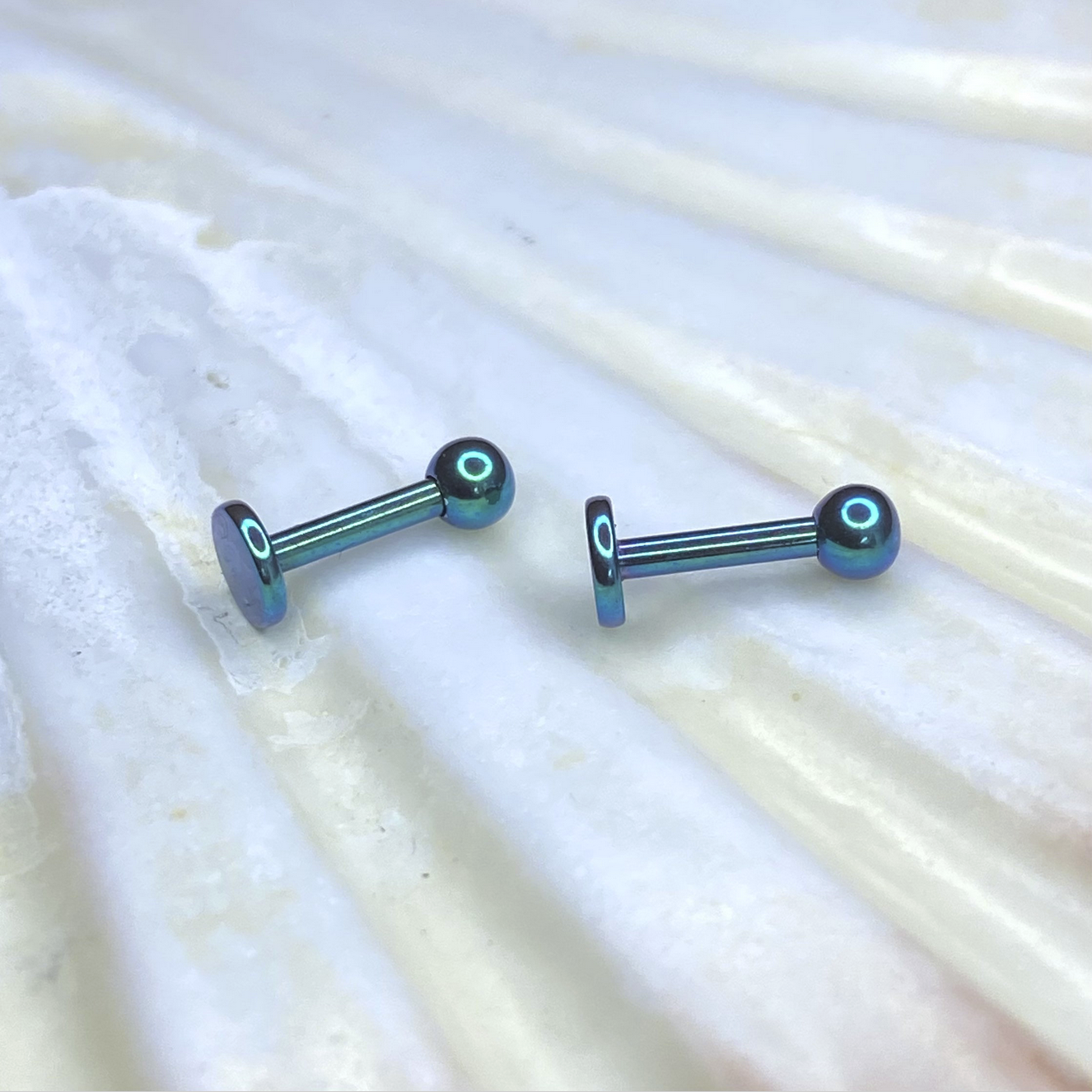 Magical Green ANODIZED Medical grade ASTM F136 titanium Internal Thread Plain Labret PAIR Tragus Helix Flat Conch