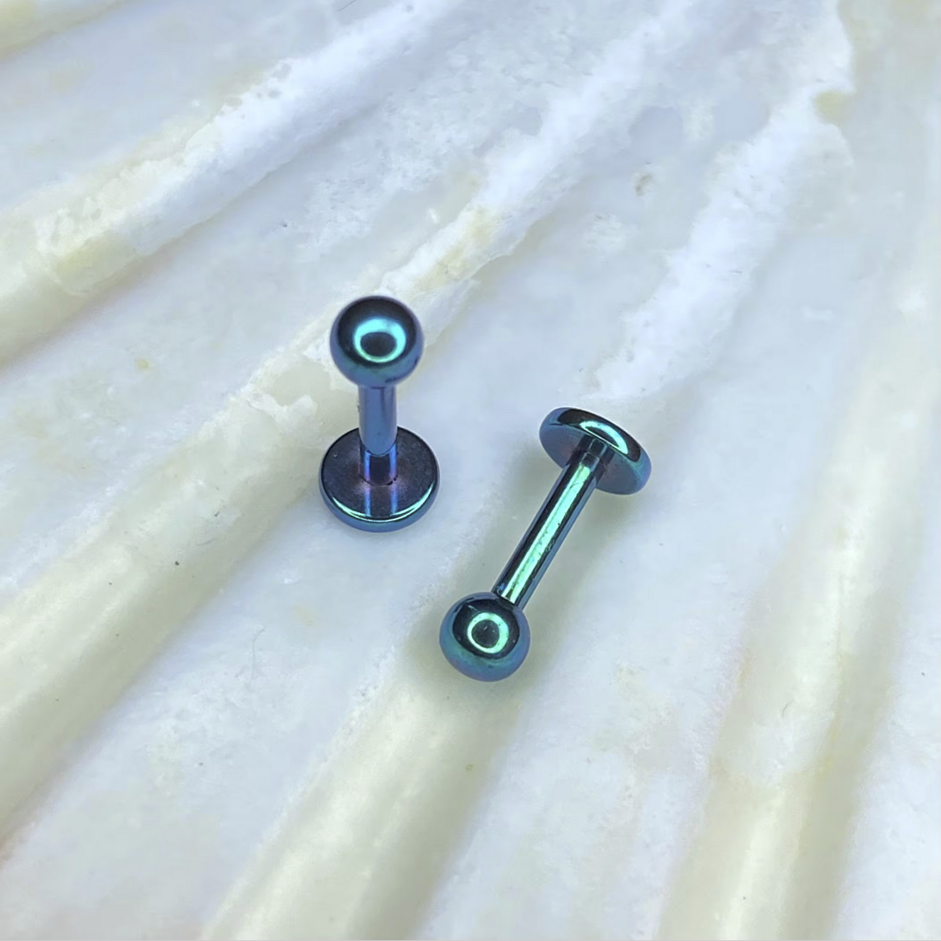 Magical Green ANODIZED Medical grade ASTM F136 titanium Internal Thread Plain Labret PAIR Tragus Helix Flat Conch