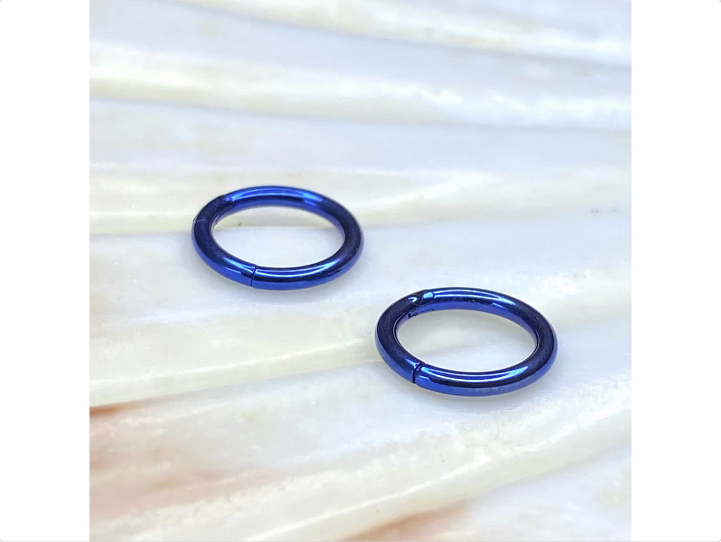 BLUE Anodized Medical Grade ASTM F-136 Titanium Hinged Ring Clicker Hoop for Cartilage Lobe Septum Daith Nose Piercing