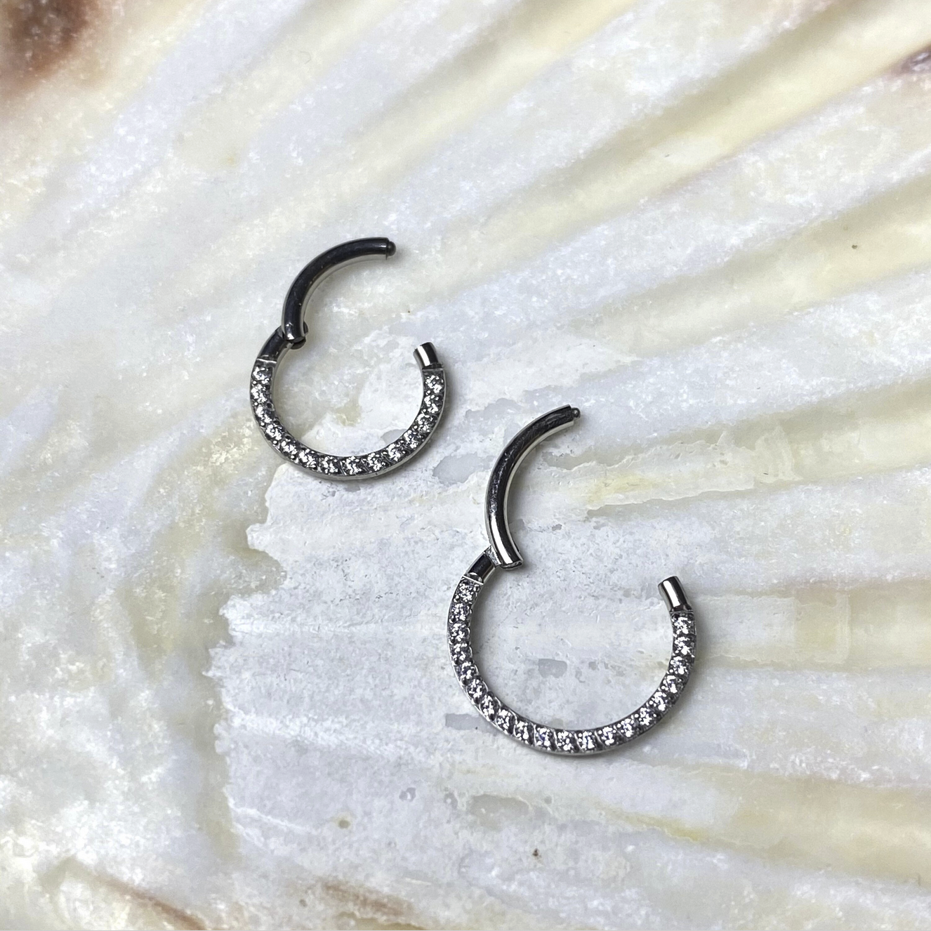 Medical Grade Titanium Forward Facing Pavé Gems Hinged Ring Clicker Ring for Daith Cartilage Septum Piercings size: 1.2 x 8/10mm