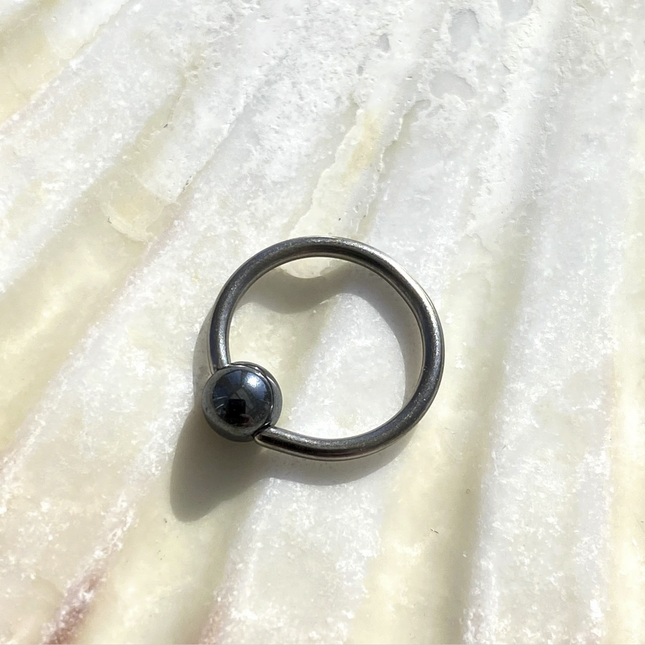 Medical Grade Titanium Ball Closed Ring Hematite Bead Hoop Daith Helix Nose Septum Lobe Piercings