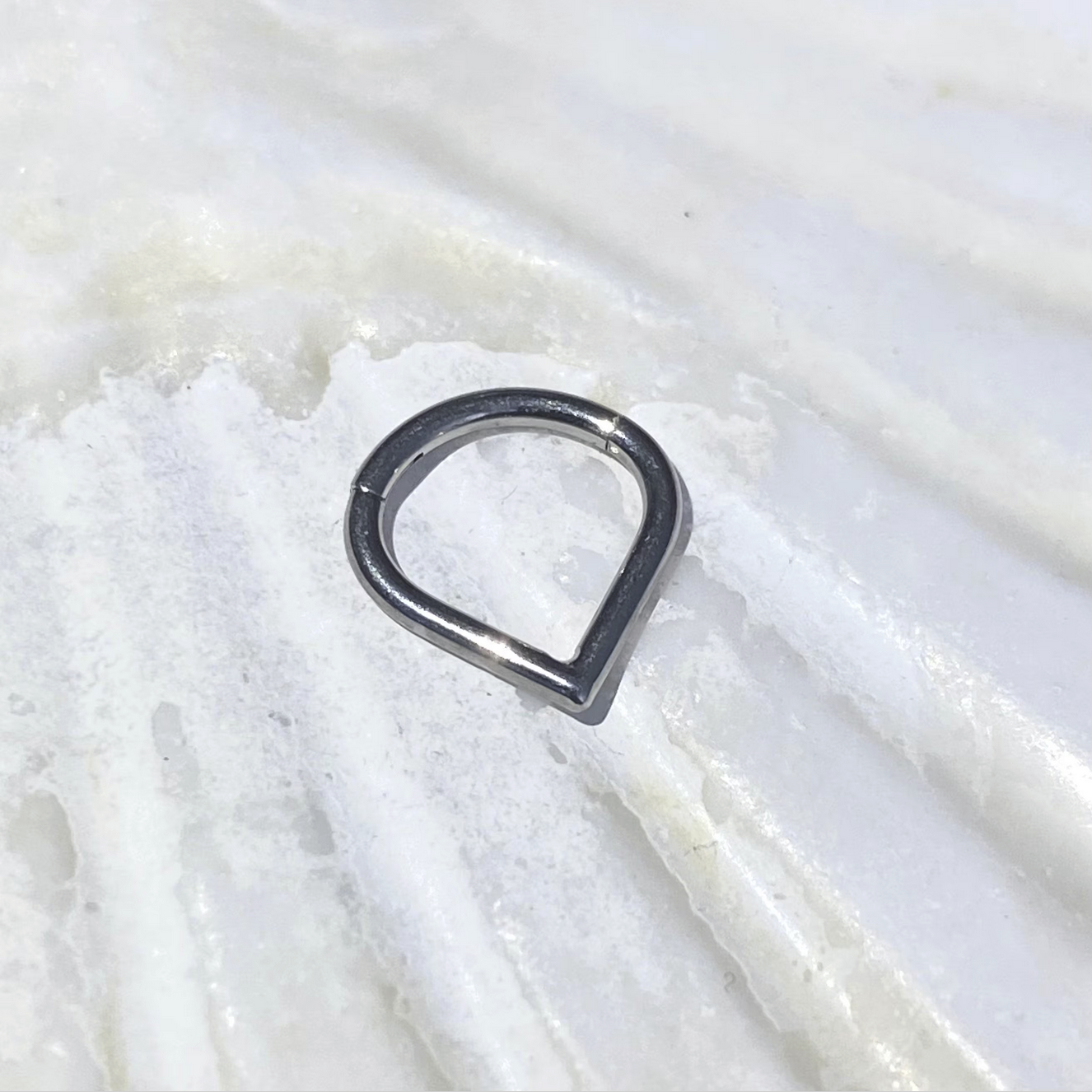 TEARDROP SHAPE Medical Grade Titanium Hinged Clicker Ring, Septum, Helix, 2nd Lobe, Tragus, Daith Piercings size: 1.2 x 8/10 mm