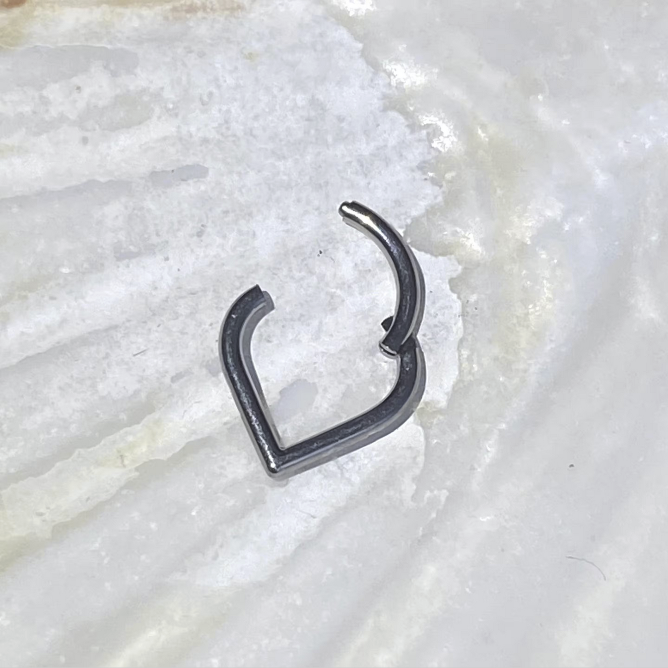 TEARDROP SHAPE Medical Grade Titanium Hinged Clicker Ring, Septum, Helix, 2nd Lobe, Tragus, Daith Piercings size: 1.2 x 8/10 mm