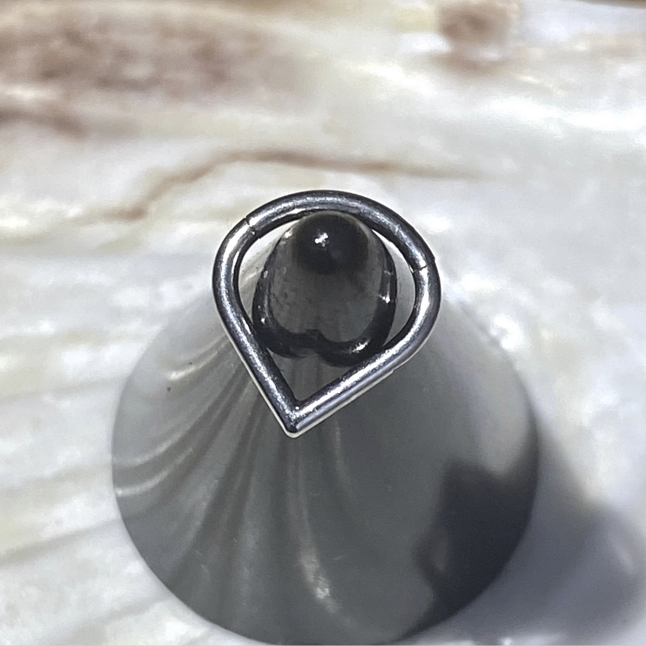 TEARDROP SHAPE Medical Grade Titanium Hinged Clicker Ring, Septum, Helix, 2nd Lobe, Tragus, Daith Piercings size: 1.2 x 8/10 mm