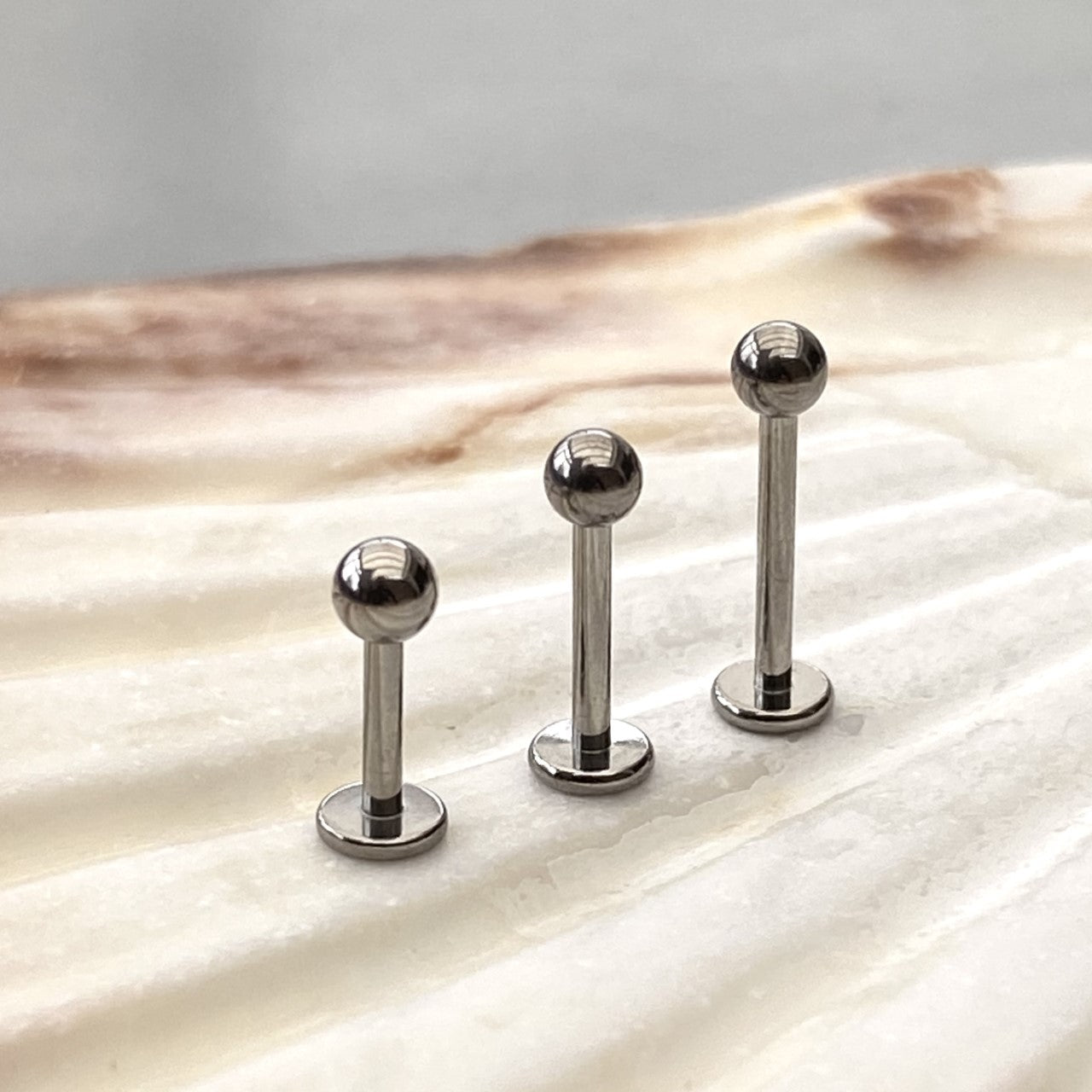 INTERNAL Thread Medical Grade Titanium Plain LABRET Stud Labret Earring 1.2 x 6/8/10mm Lobe Helix Conch Tragus Earrings 3mm ball