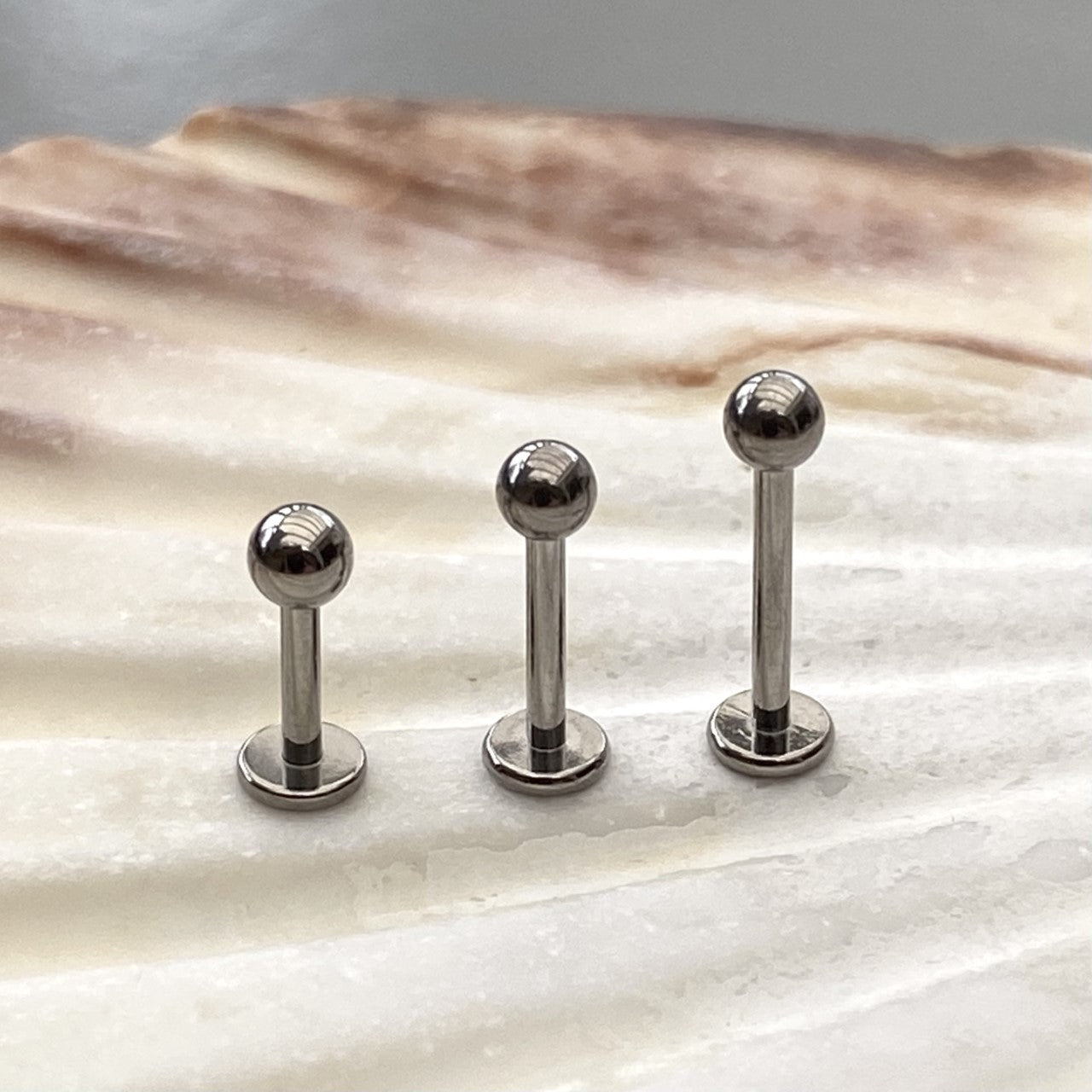 INTERNAL Thread Medical Grade Titanium Plain LABRET Stud Labret Earring 1.2 x 6/8/10mm Lobe Helix Conch Tragus Earrings 3mm ball